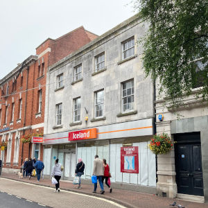 Shop to let in Tavistock, Devon